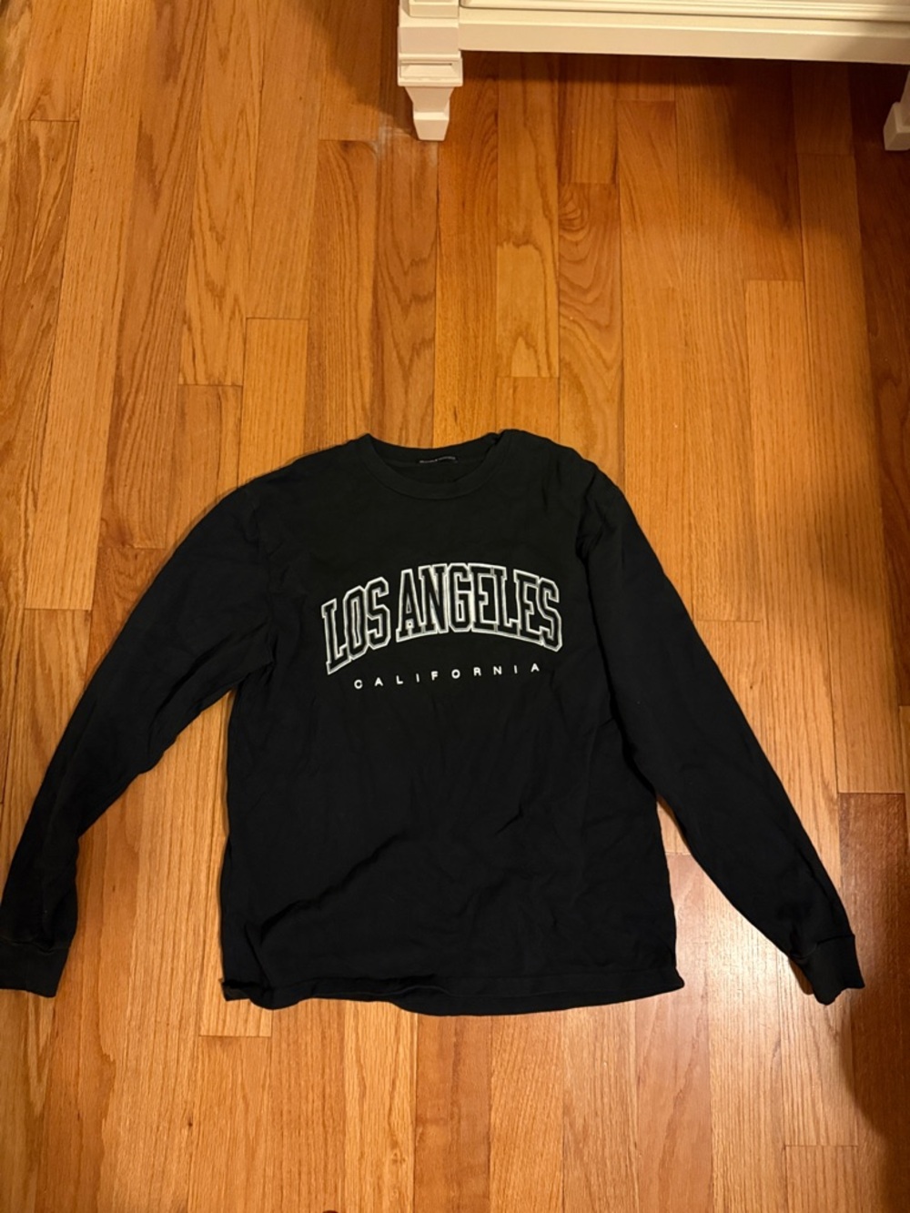 Brandy Melville Black Los Angeles California Graphic Long Sleeve